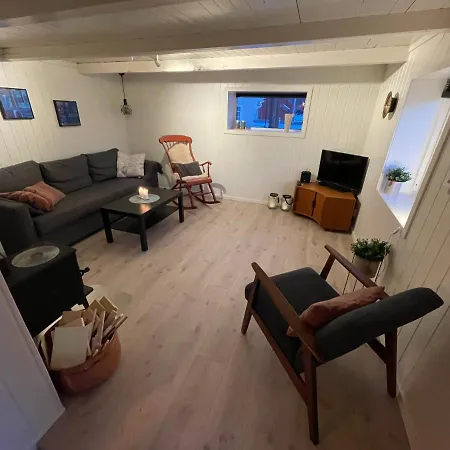 Lofoten_beach_eggum_cabin Eggum